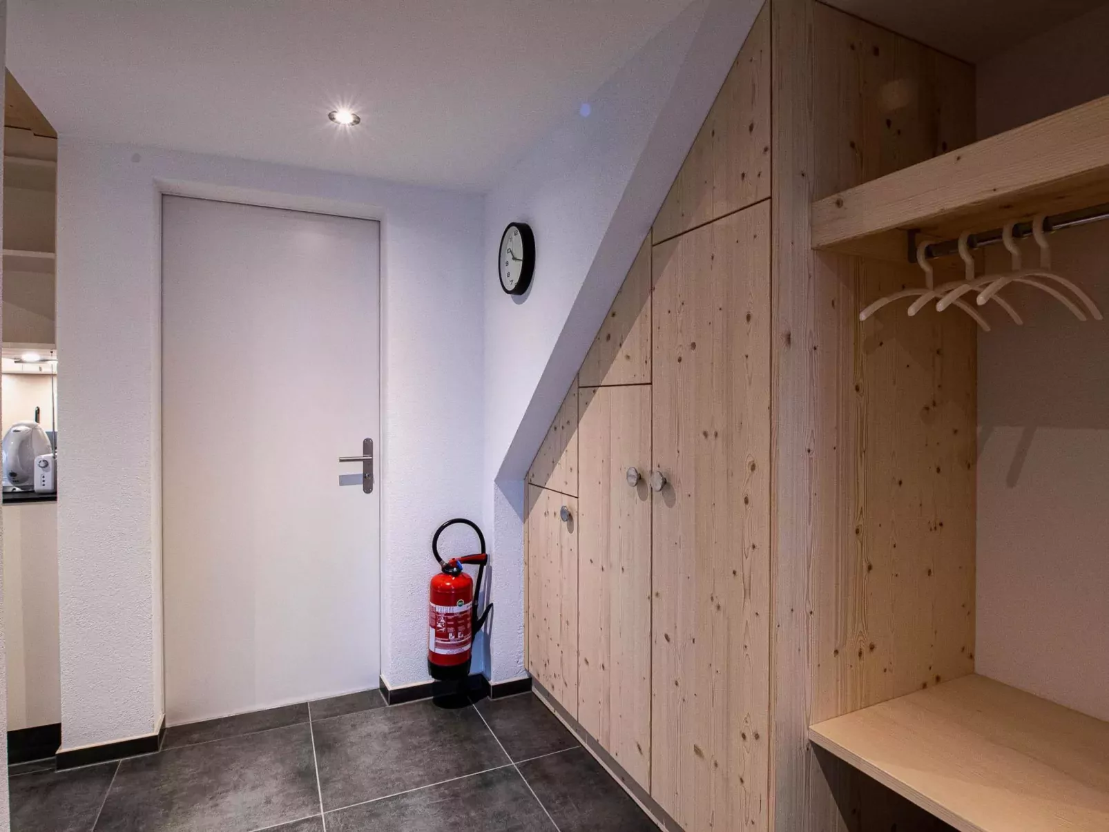 Untere Bühlstrasse 10 - EG - Binnen