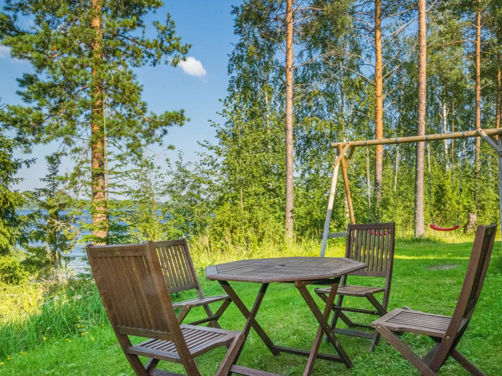 Karjalan kelohuvila-Buiten