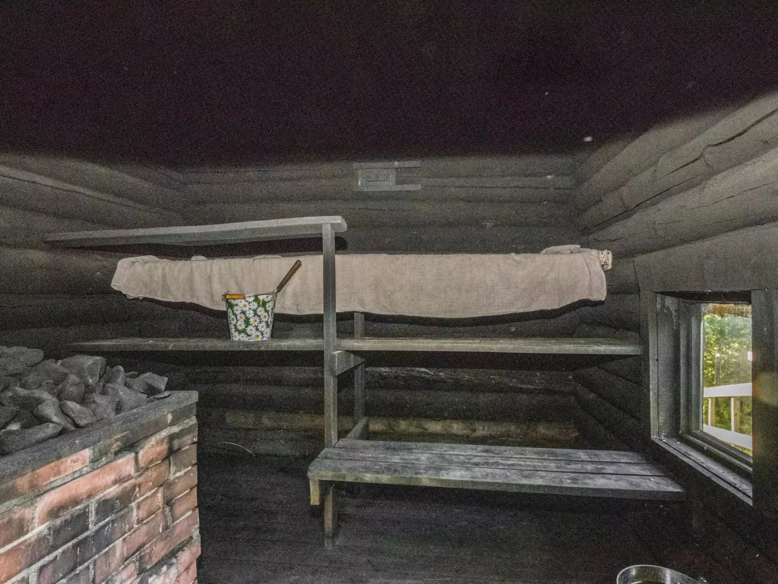 Karjalan kelohuvila-Buiten