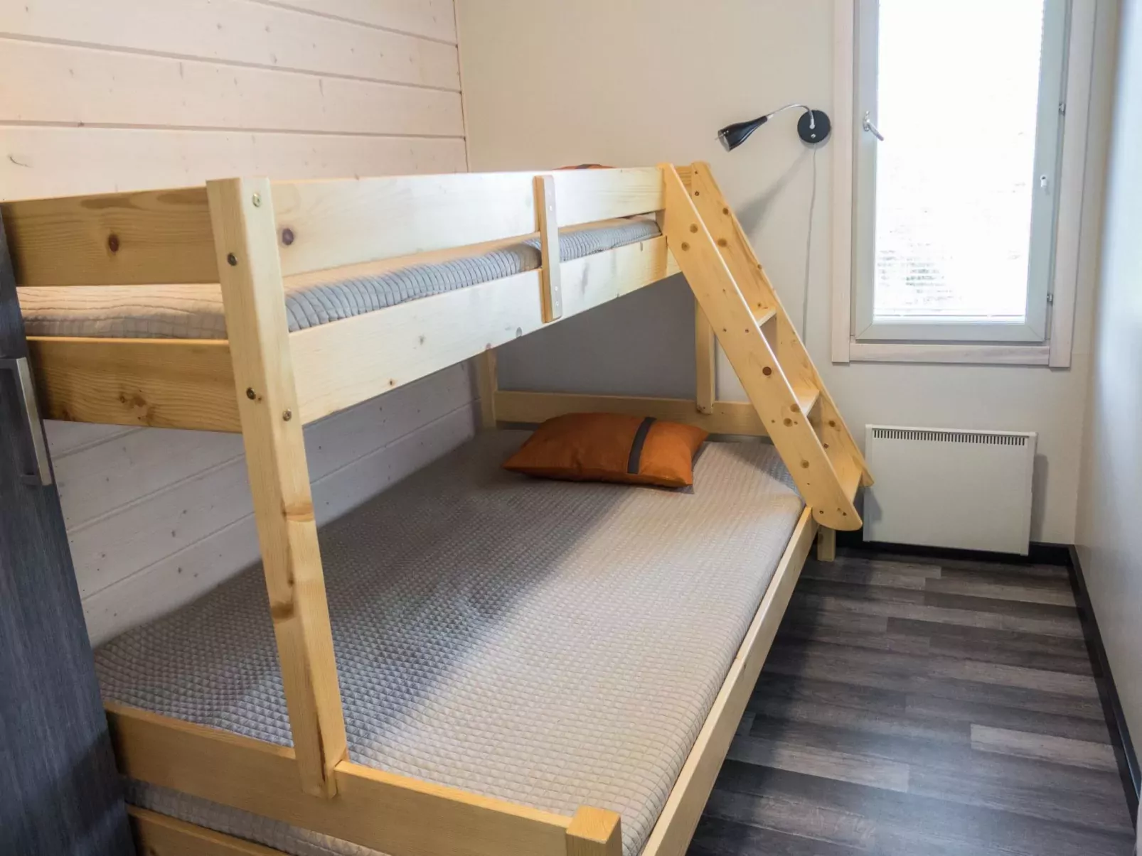 Villa vuosseli c 1-Binnen