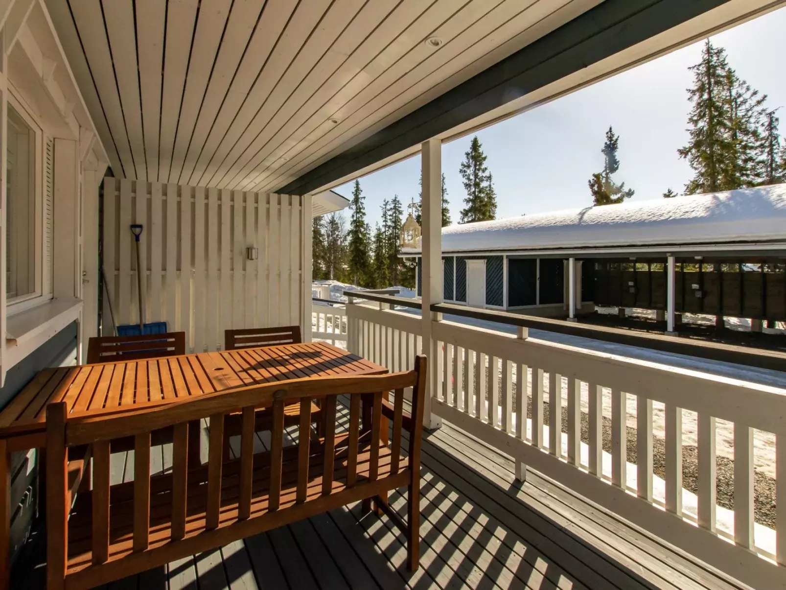 Ruka snow & sun 1-Binnen