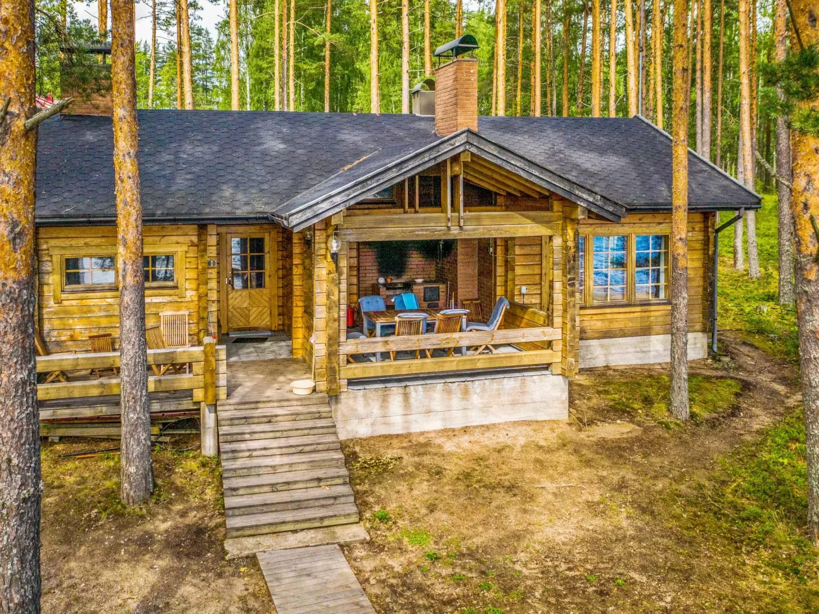 Villa kukkapää-Buiten