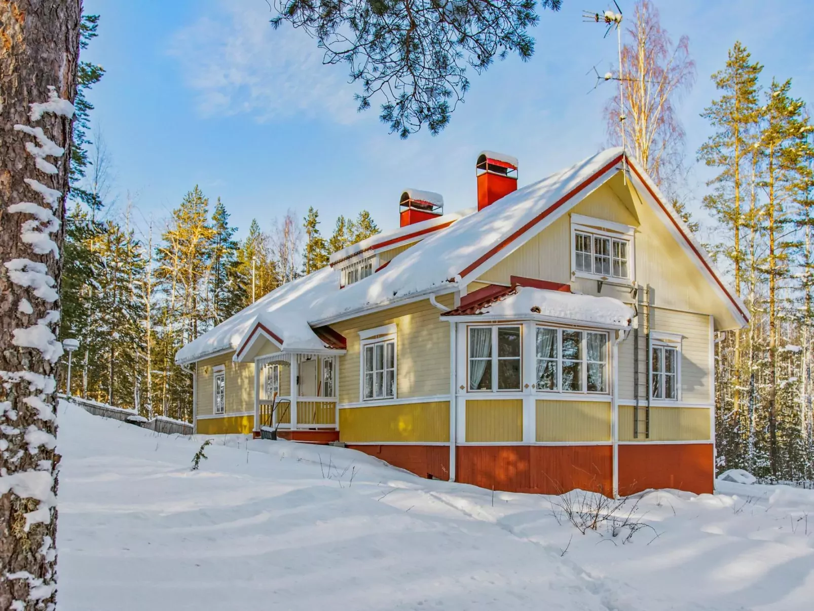 Villa kukkapää-Buiten