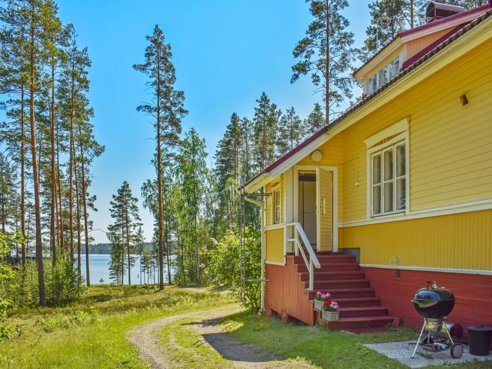 Villa kukkapää-Buiten