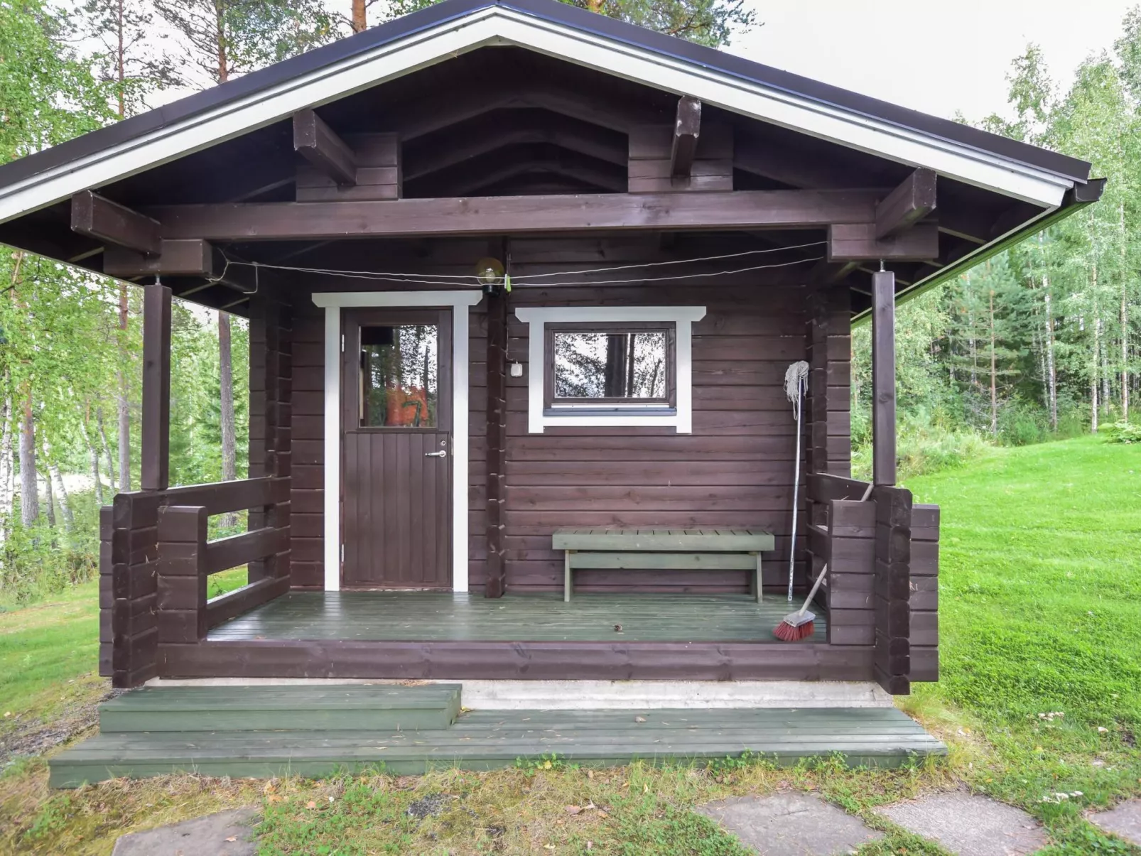 Sieralahden lomakylä, nr 2-Buiten