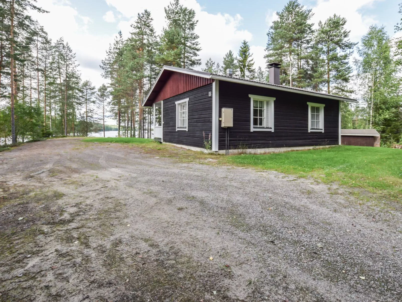 Sieralahden lomakylä, nr 2-Buiten