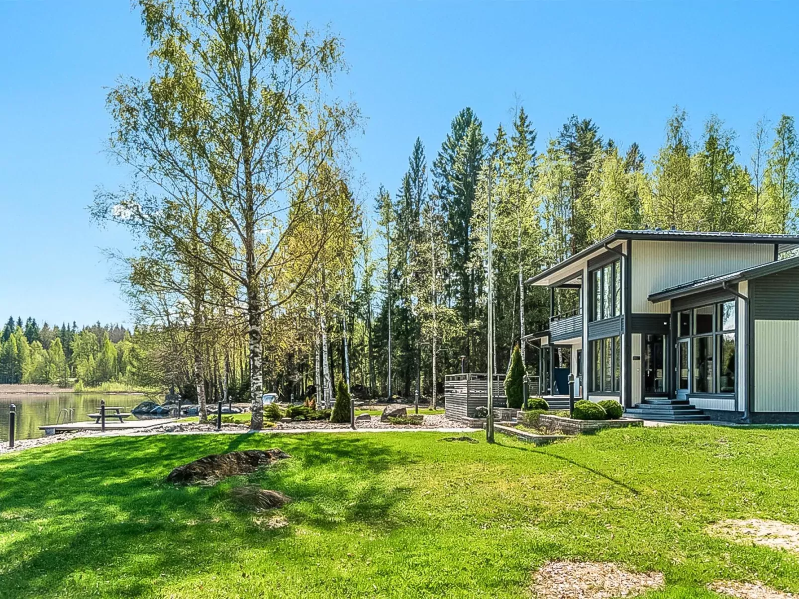 Villa kaivopuisto-Buiten