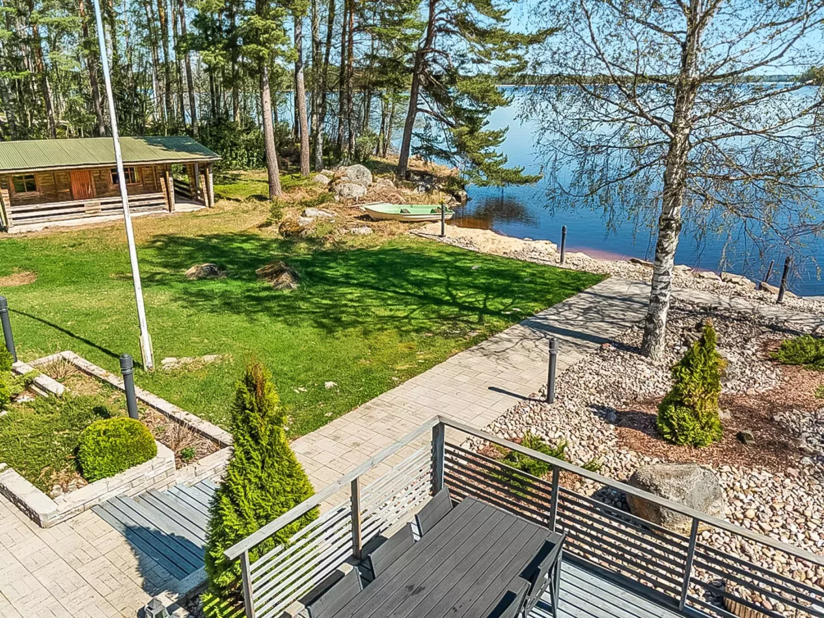 Villa kaivopuisto-Buiten