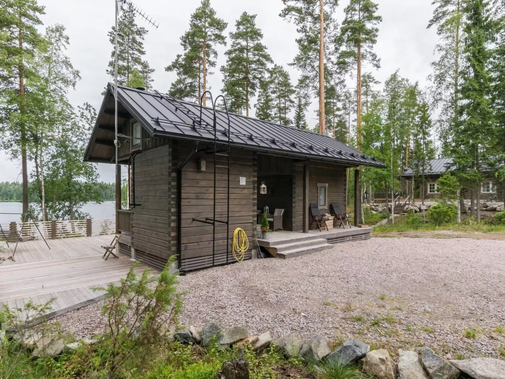 Apilan rauha-Buiten