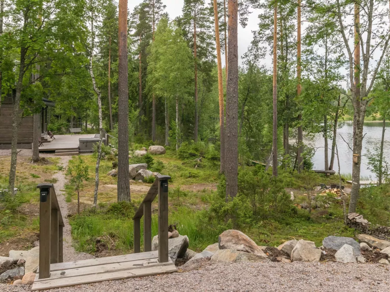 Apilan rauha-Buiten