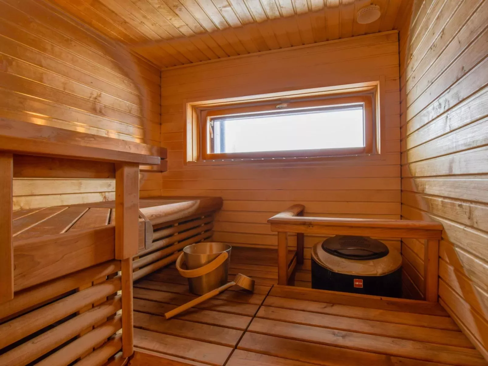 Tahko spa junior suite orange b6-Binnen