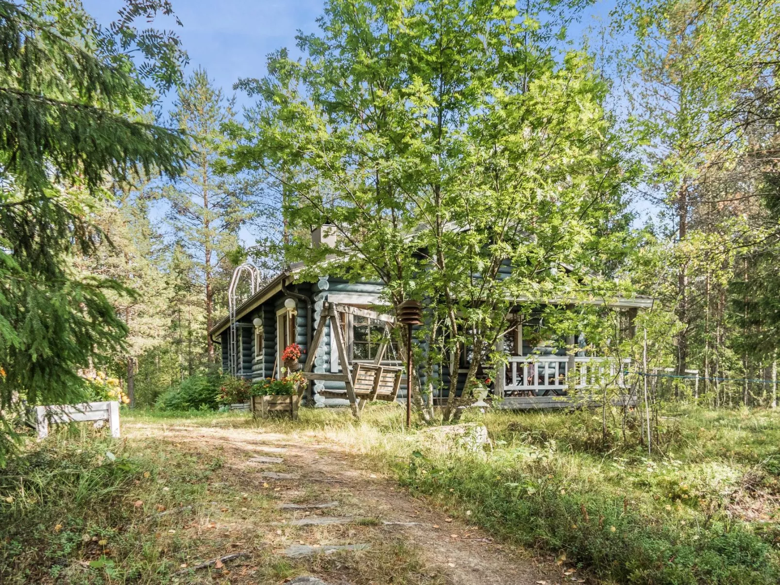 Huotarin mökki-Buiten