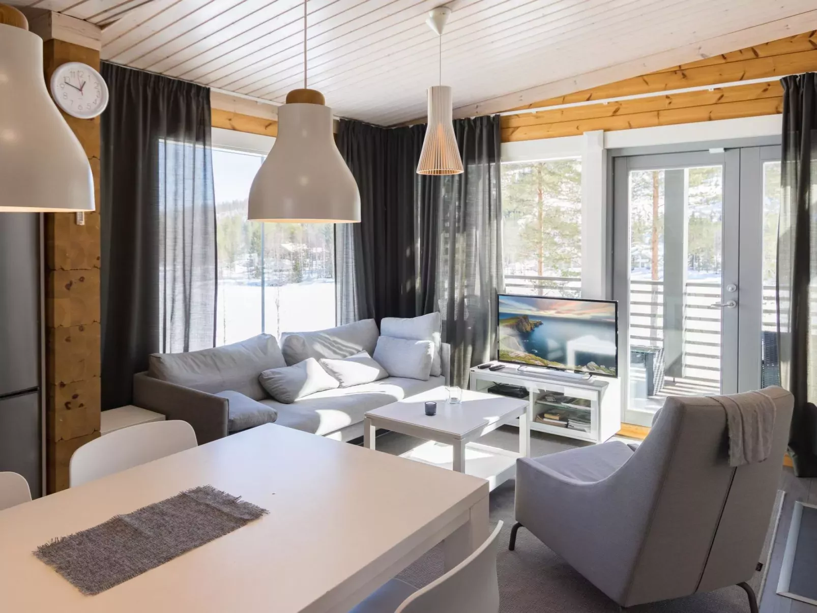 Villa ukkohalla-Binnen