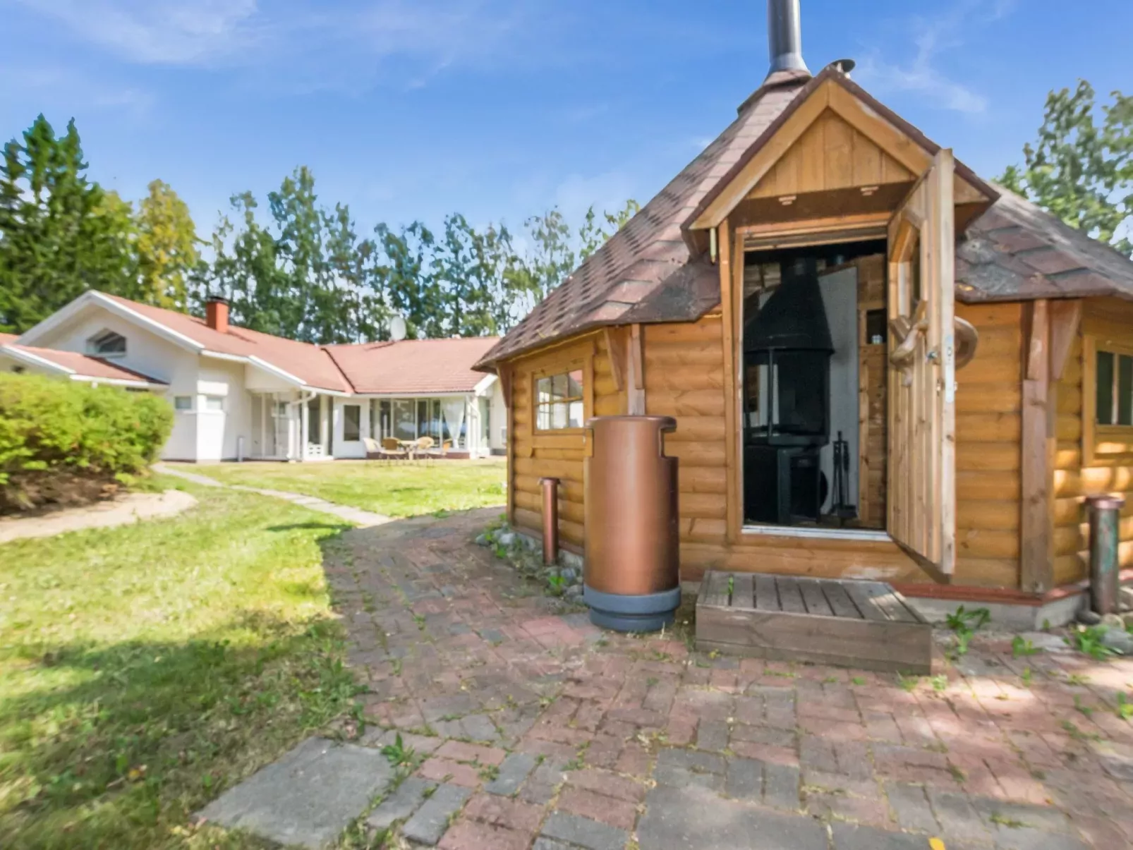 Lake suite-Buiten