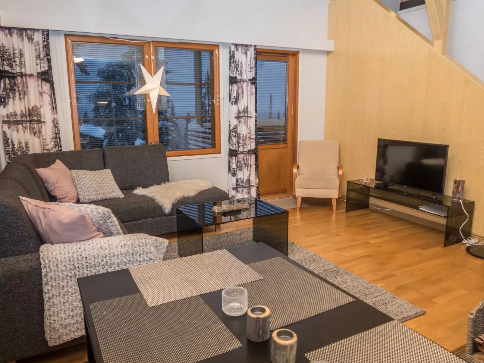 Karhunvartijan linna c24-Binnen