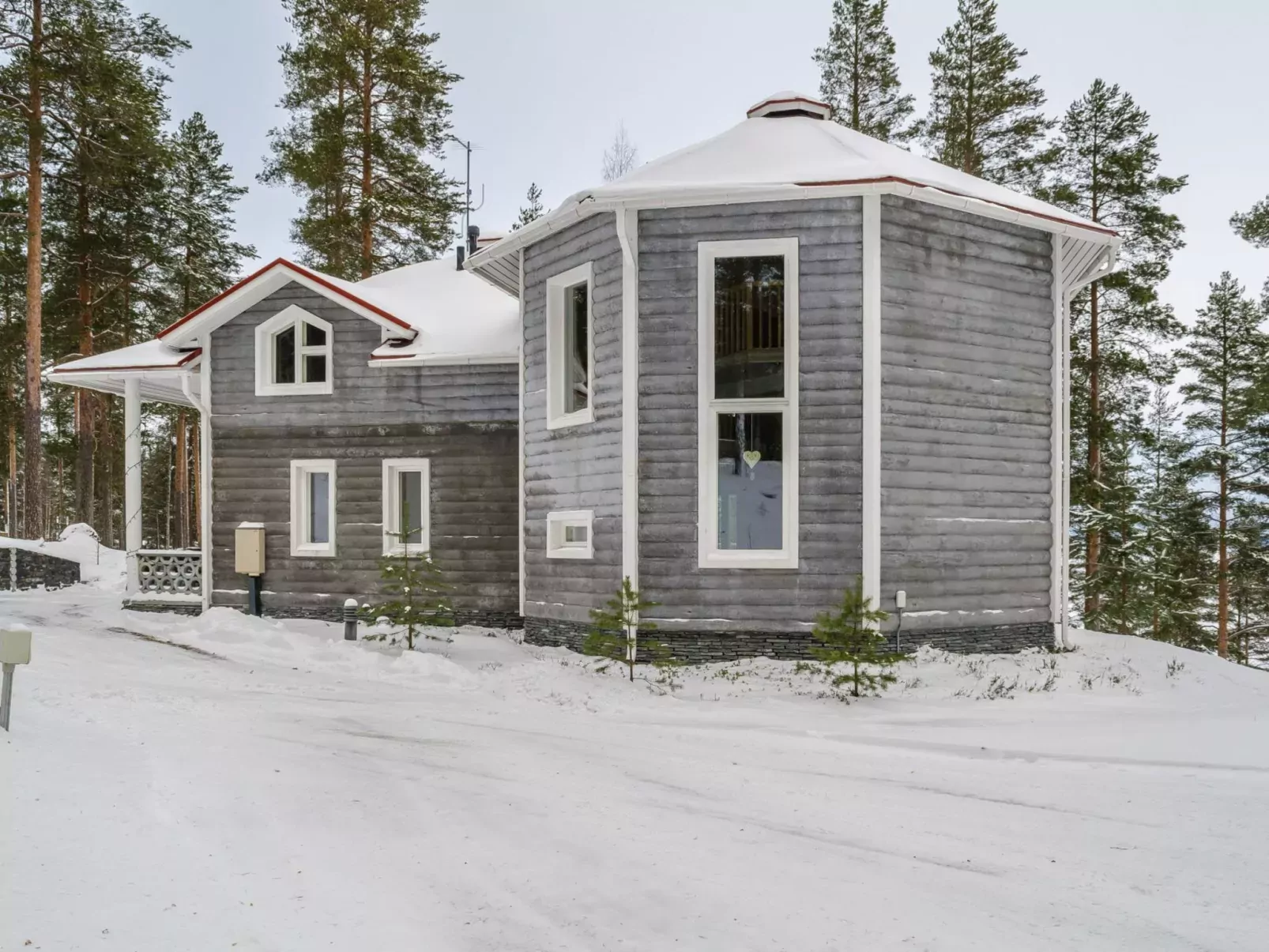 Huvila lomaonni (villa concrete kelo)-Buiten