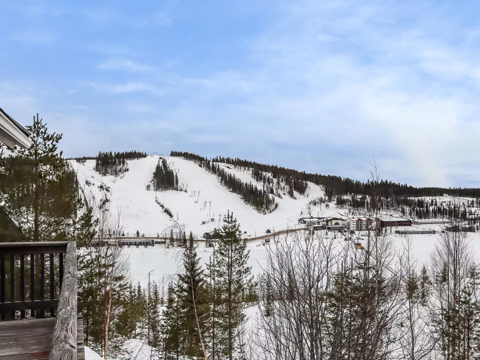 Alppikylä 4a paritalo-Buiten