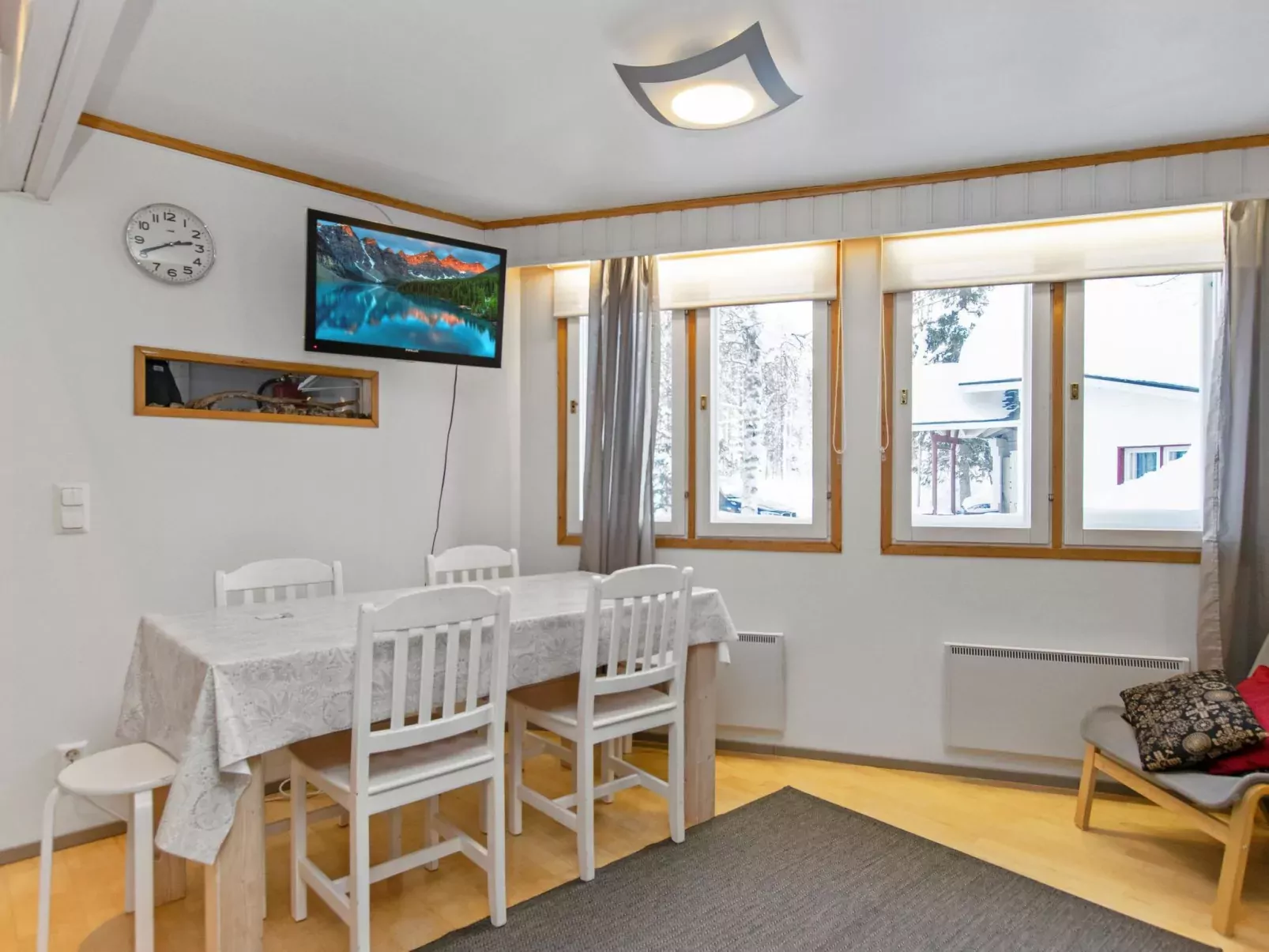 Hallantytär b3 paritalo inc. 2 ski ticke-Binnen