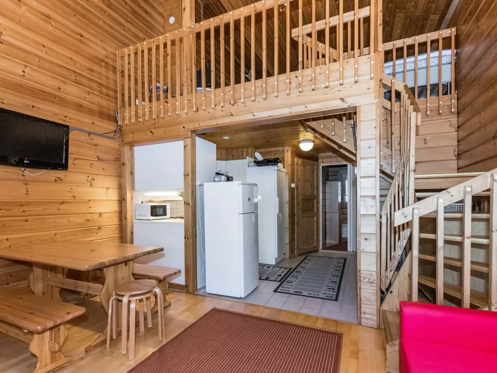 Rakotuli 2 semi-detached house-Binnen