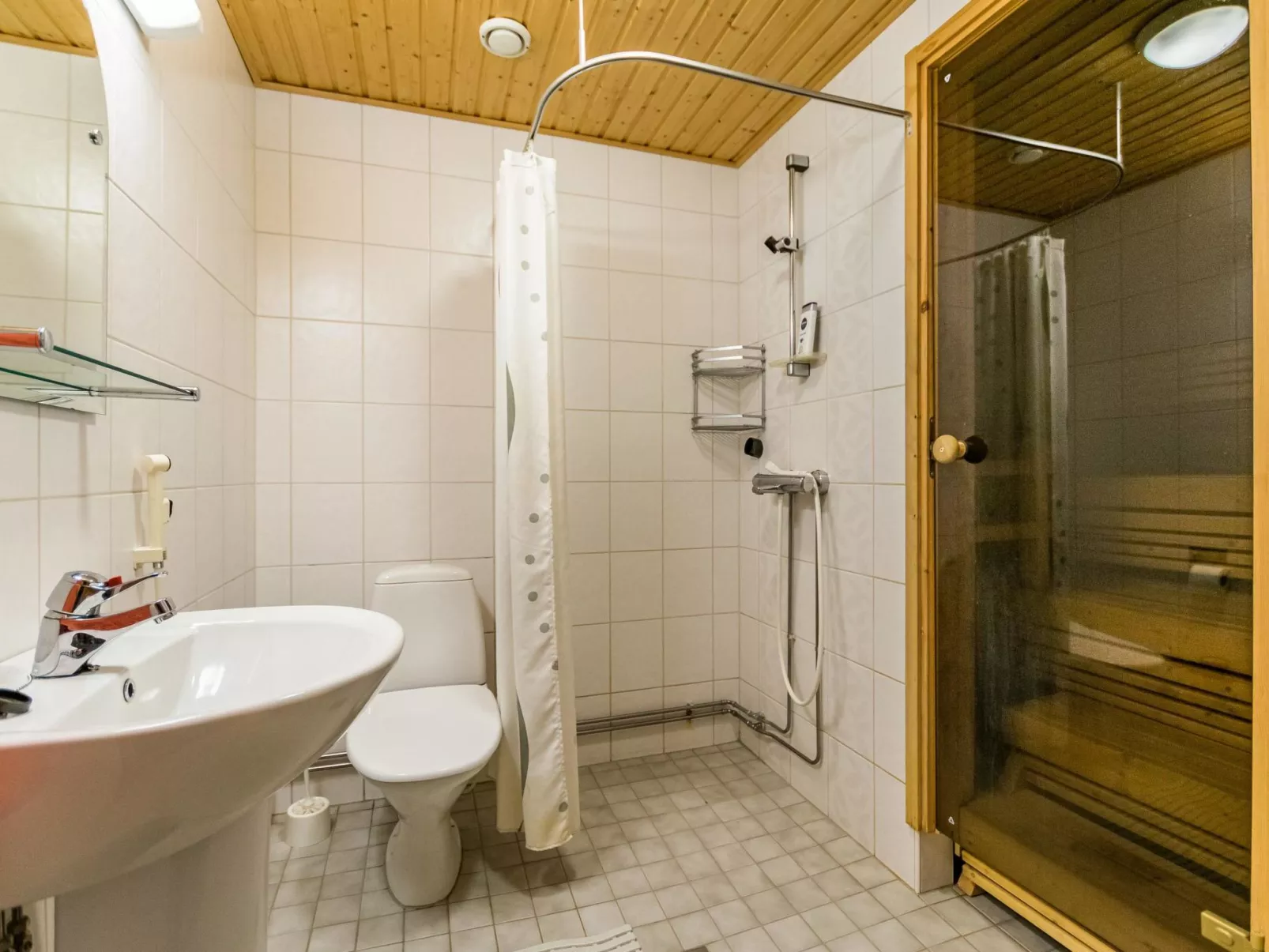 Rakotuli 2 semi-detached house-Binnen
