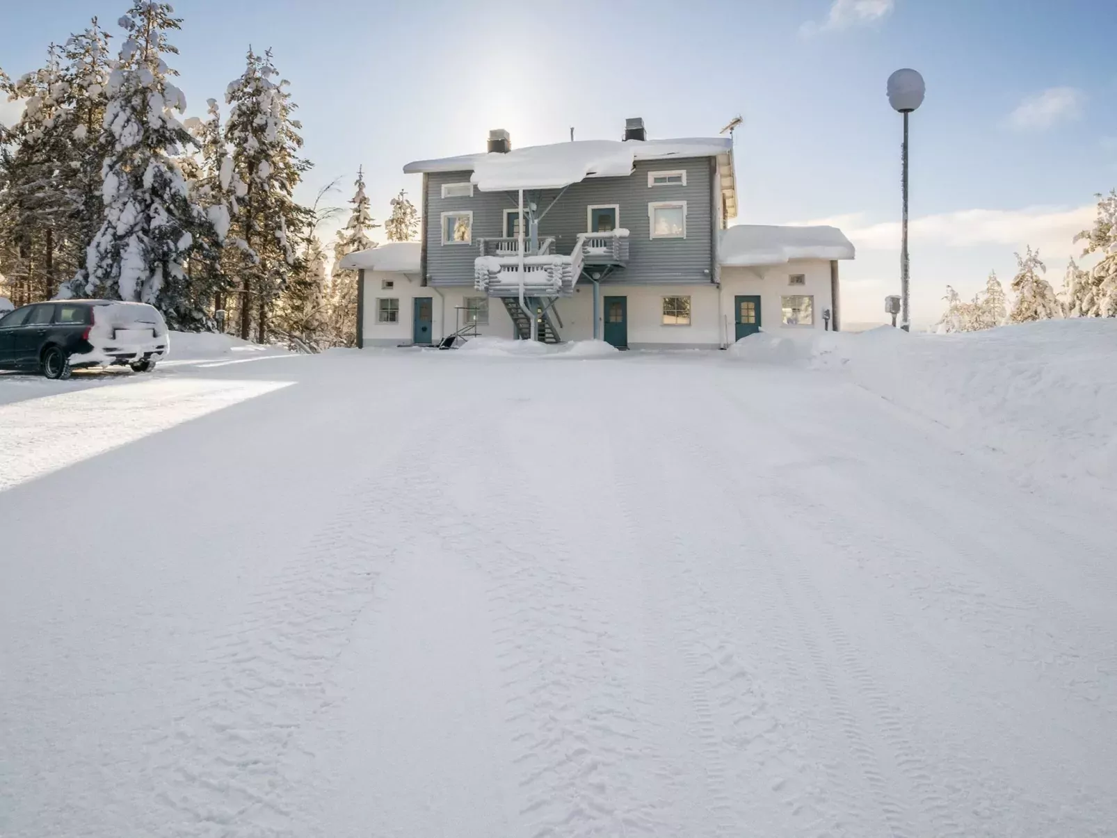 Ukonpuoti b13 kerrostalo-Buiten