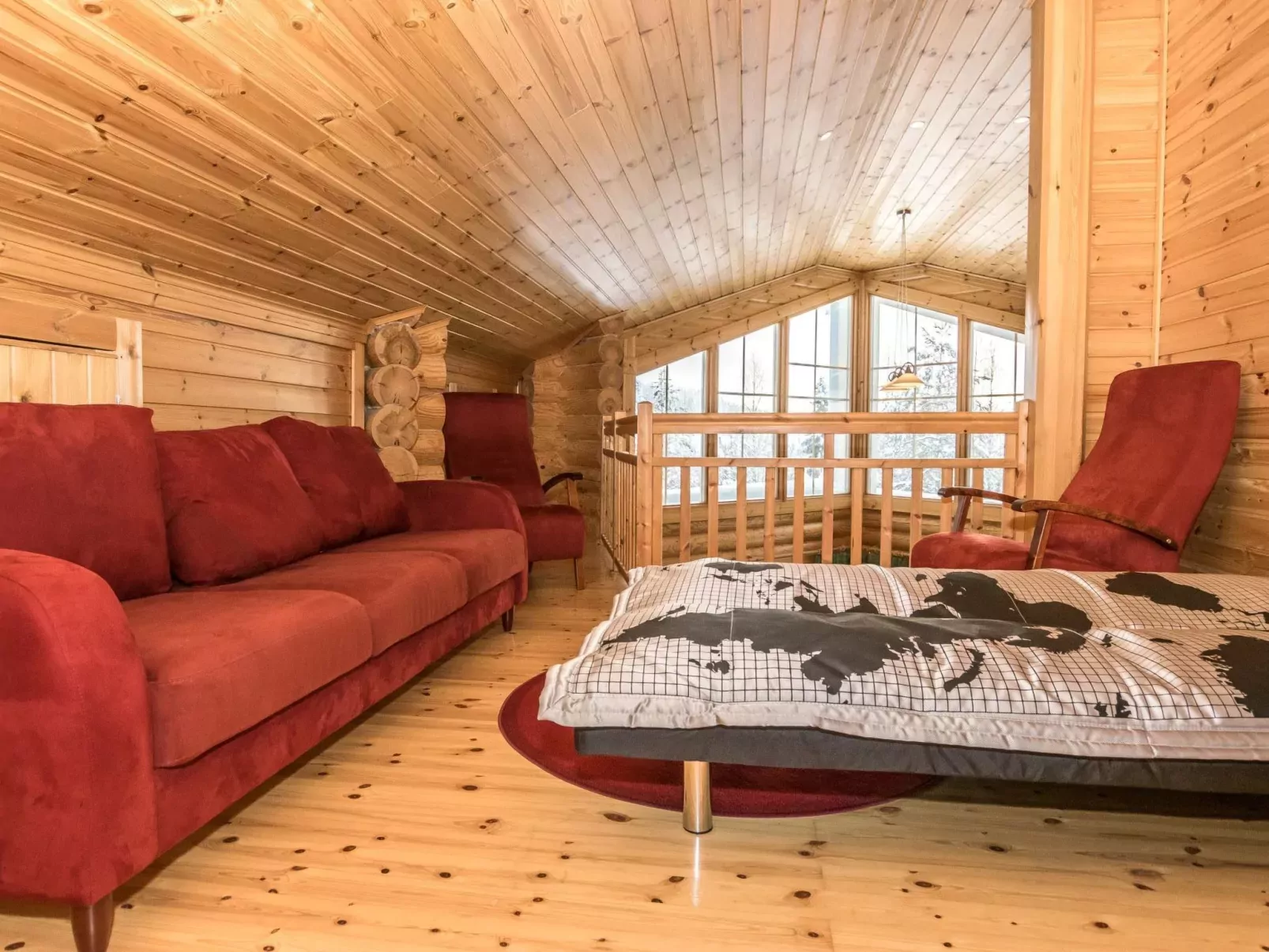 Aurinkoinen cottage-Binnen