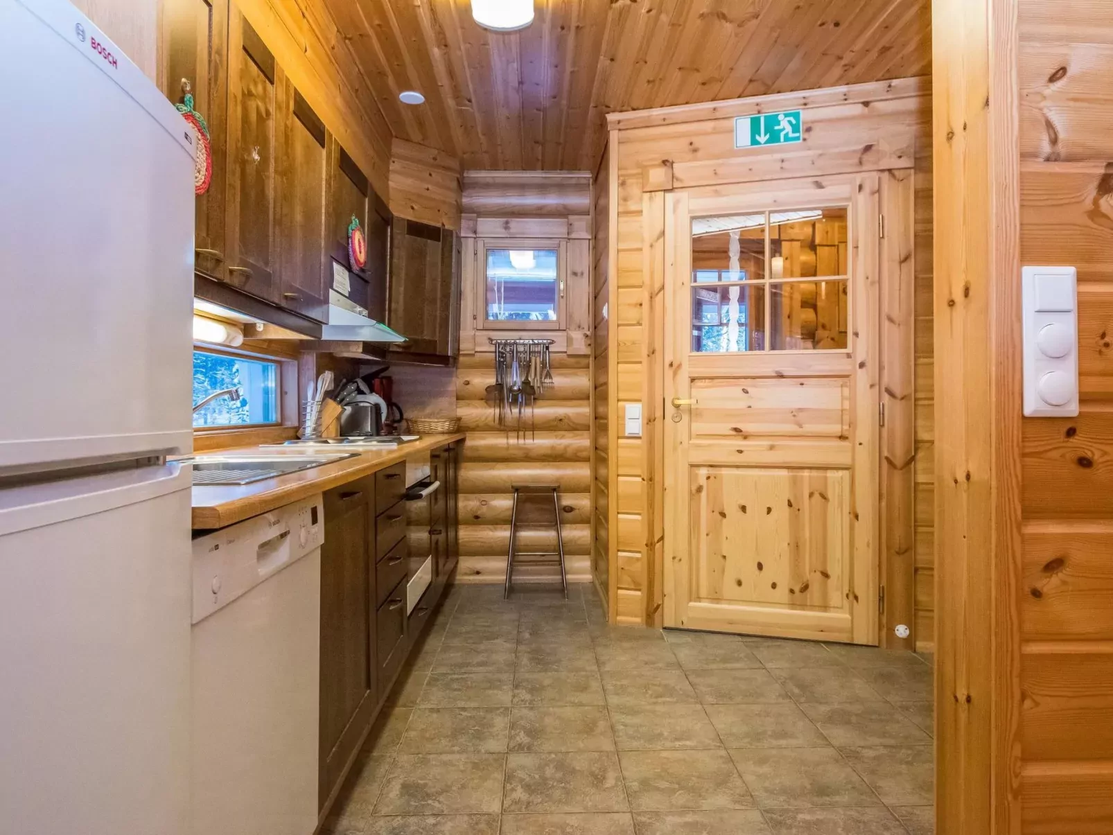 Hiisi cottage-Binnen
