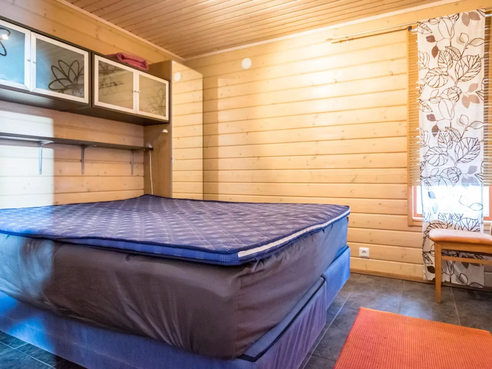 Rinteenkotka cottage-Binnen