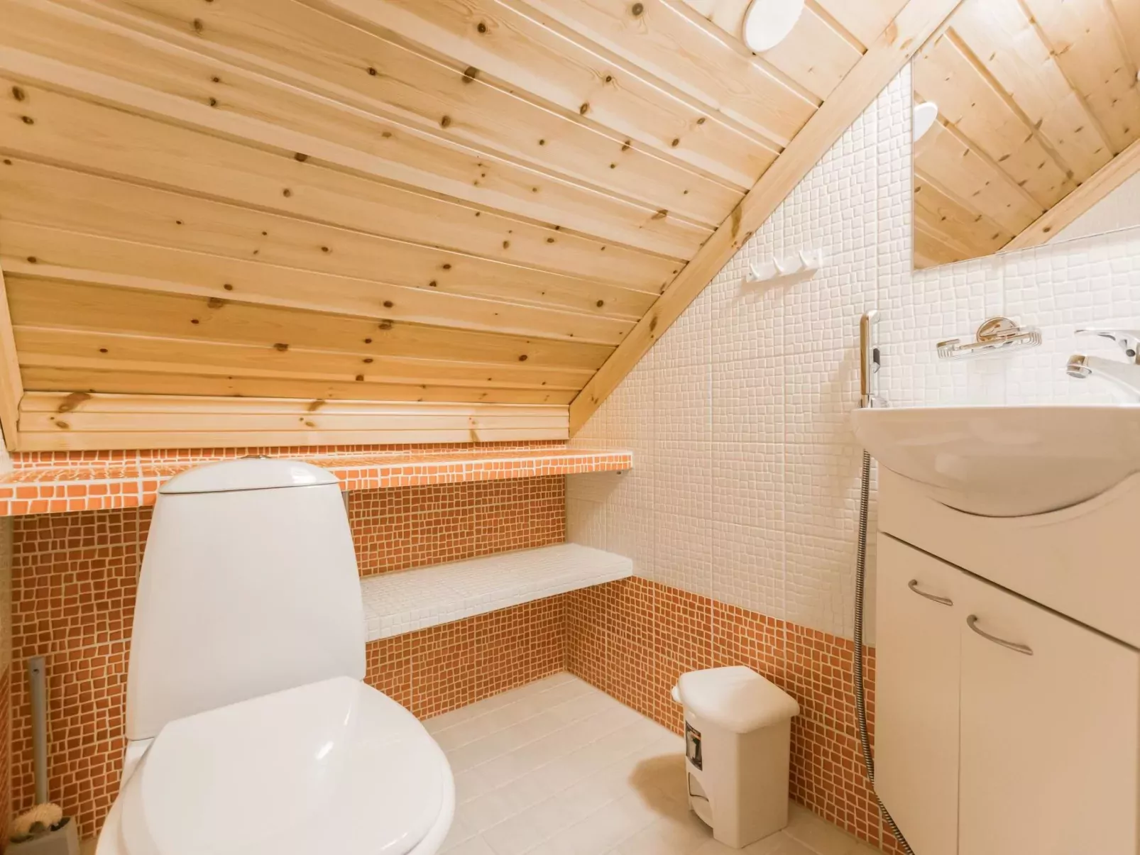 Sateenkaari cottage-Binnen