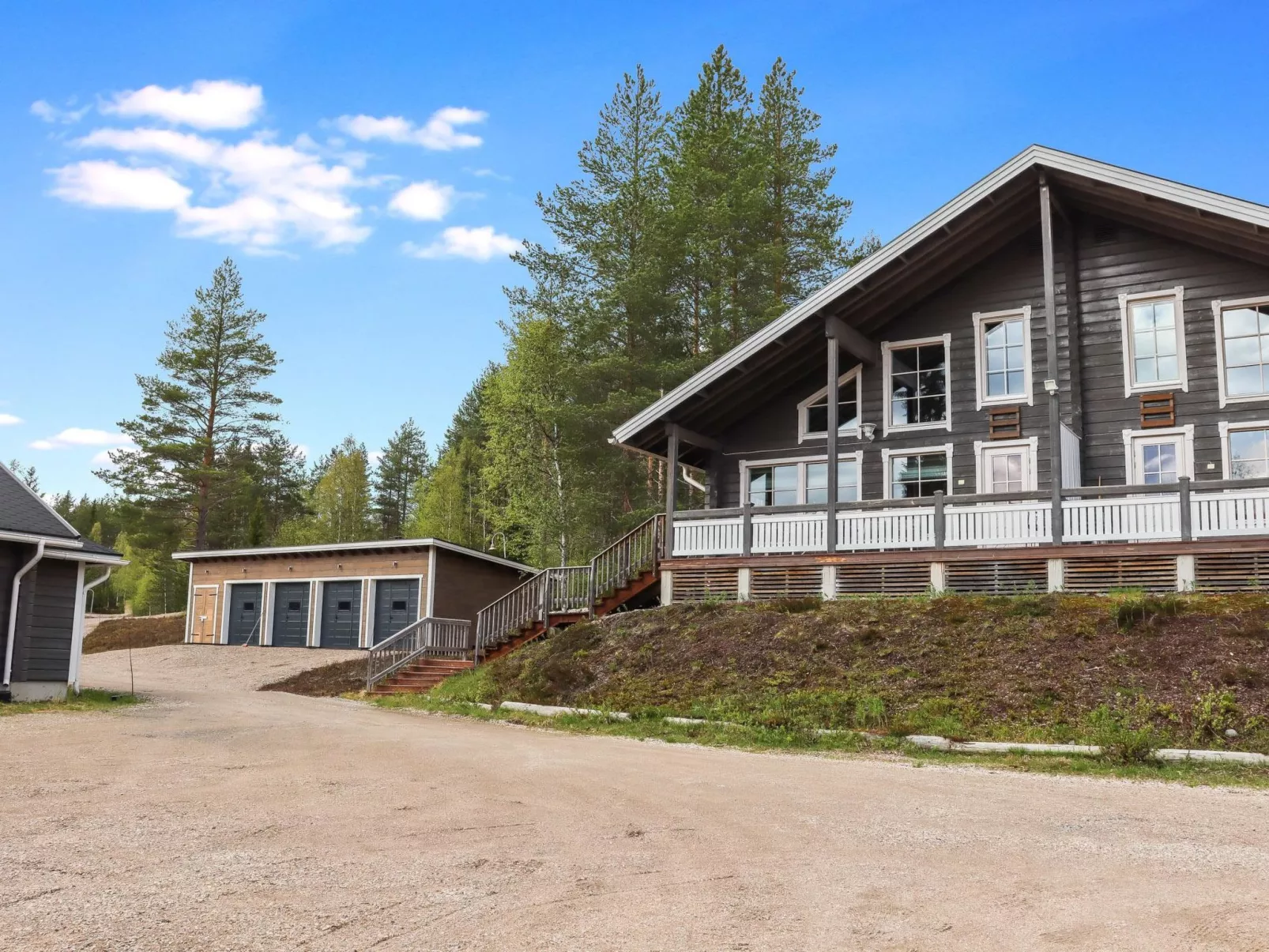 Aurinko-saaga 5 semi-detached house-Buiten
