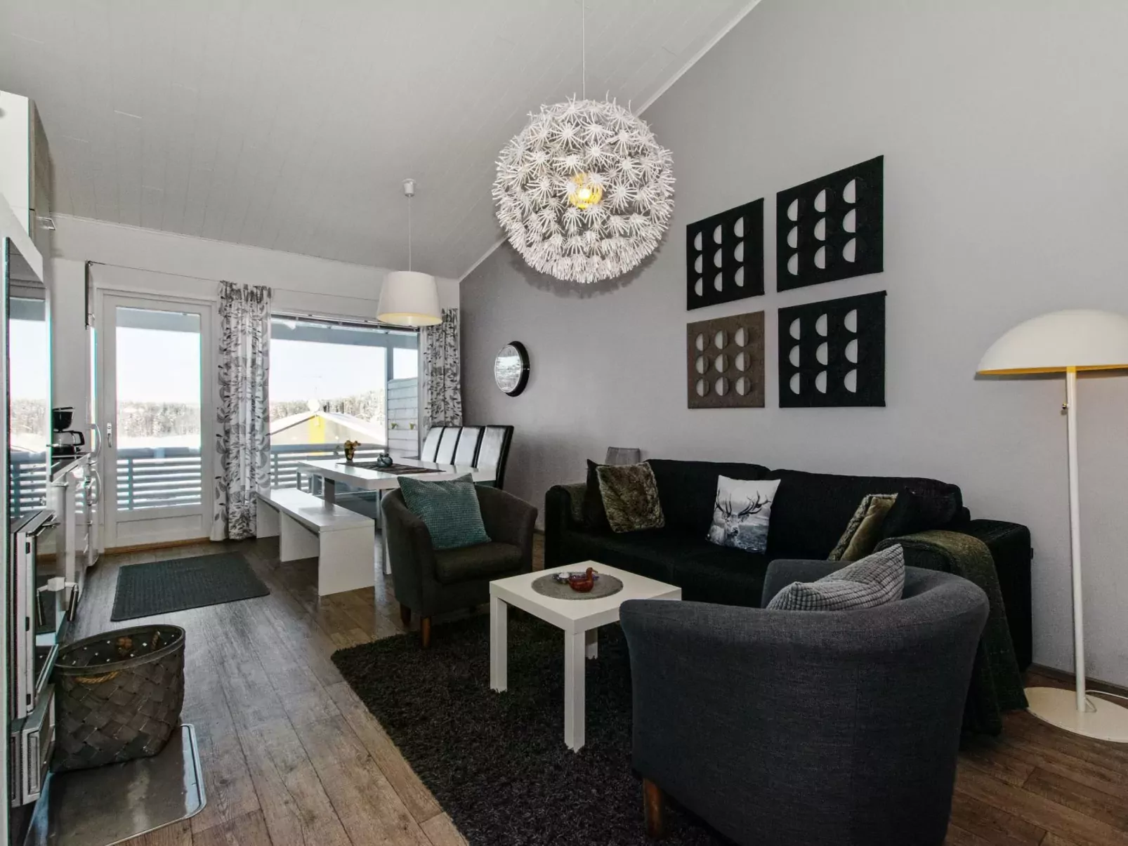 Skivillas 78 ukkohalla (2)