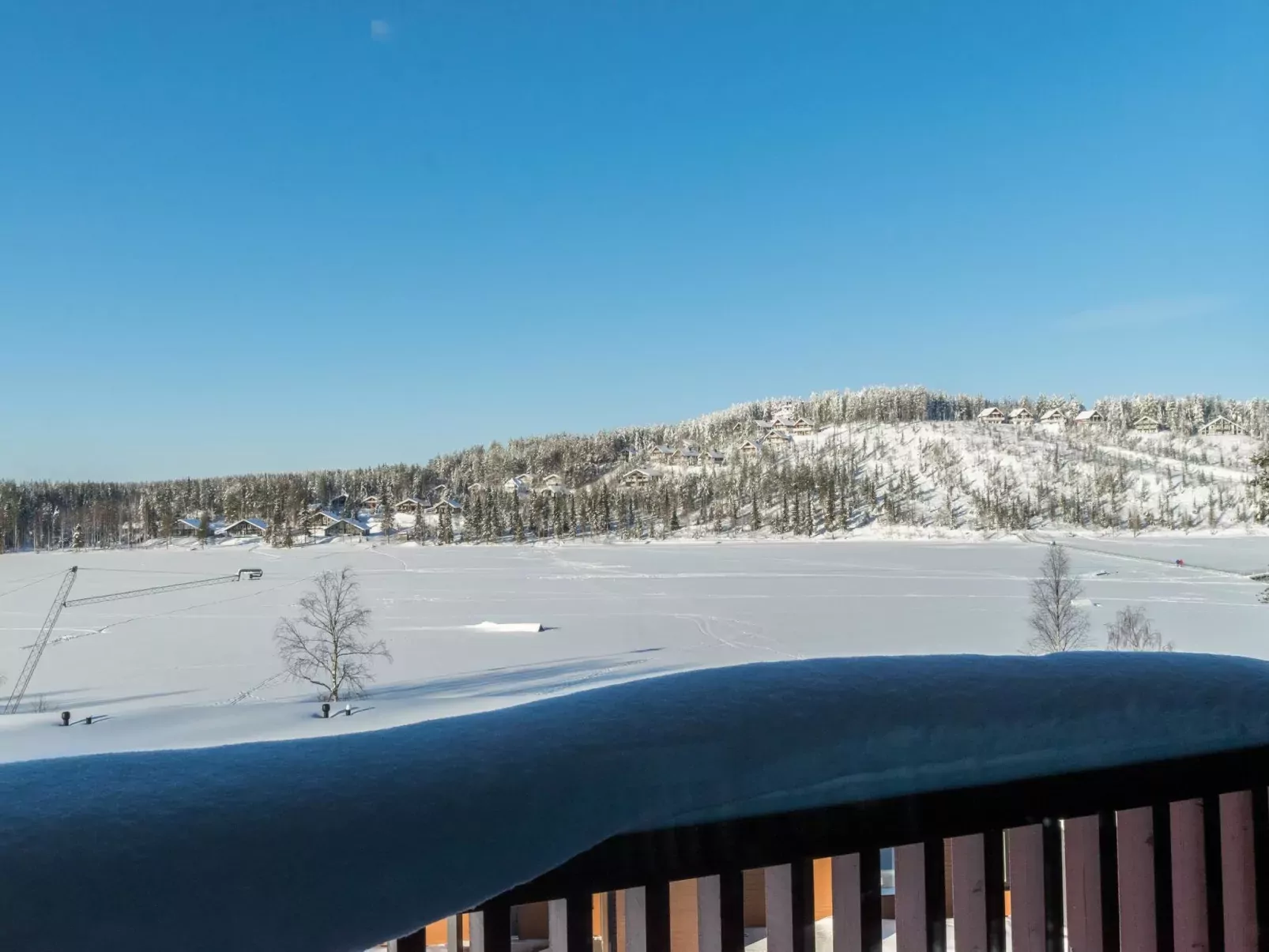 Skivillas 61 ukkohalla (b3)-Buiten