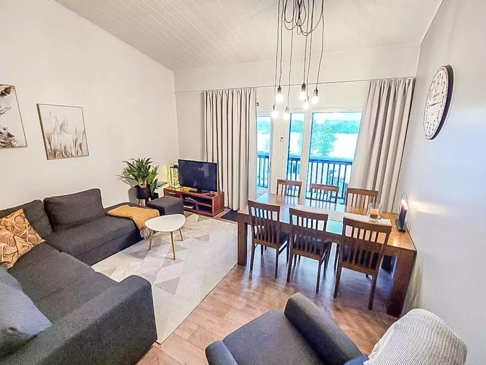 Skivillas 61 ukkohalla (b1)-Binnen