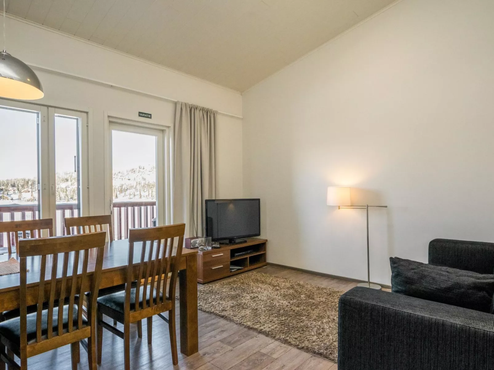Skivillas 61 ukkohalla (b2)-Binnen