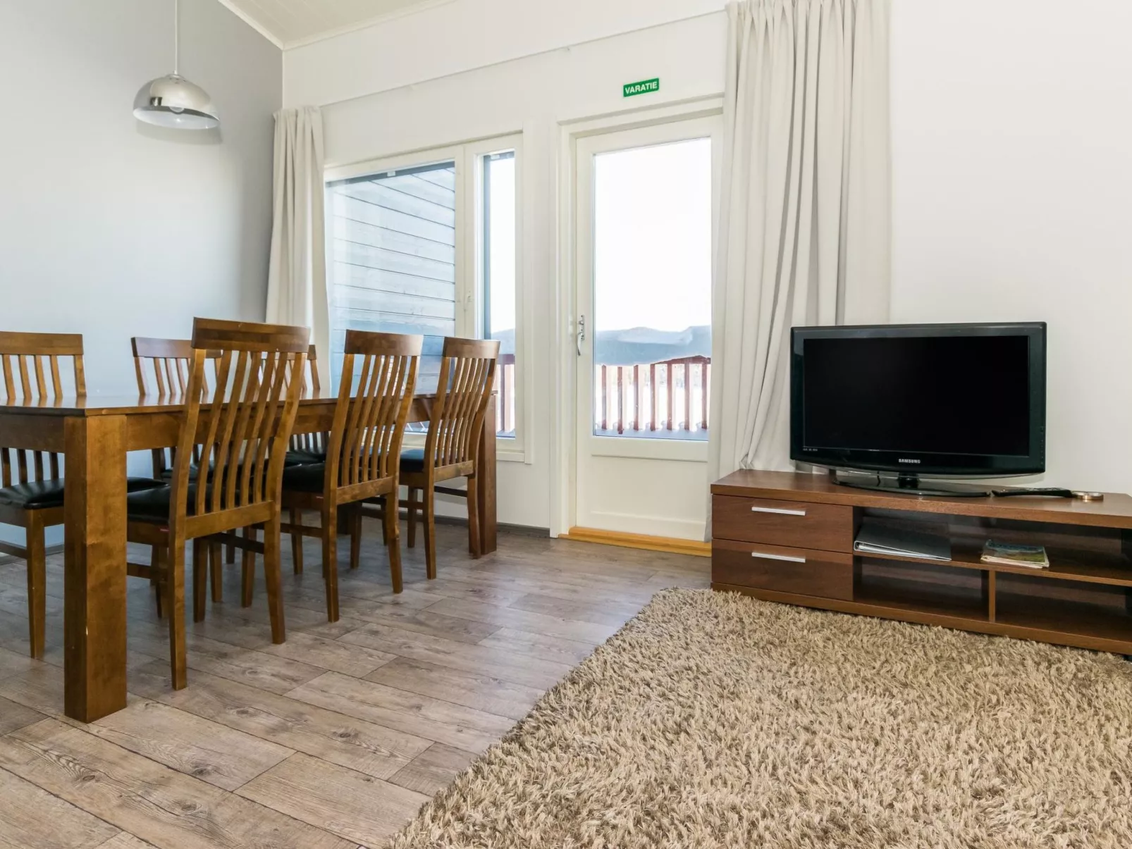 Skivillas 61 ukkohalla (b10)-Binnen