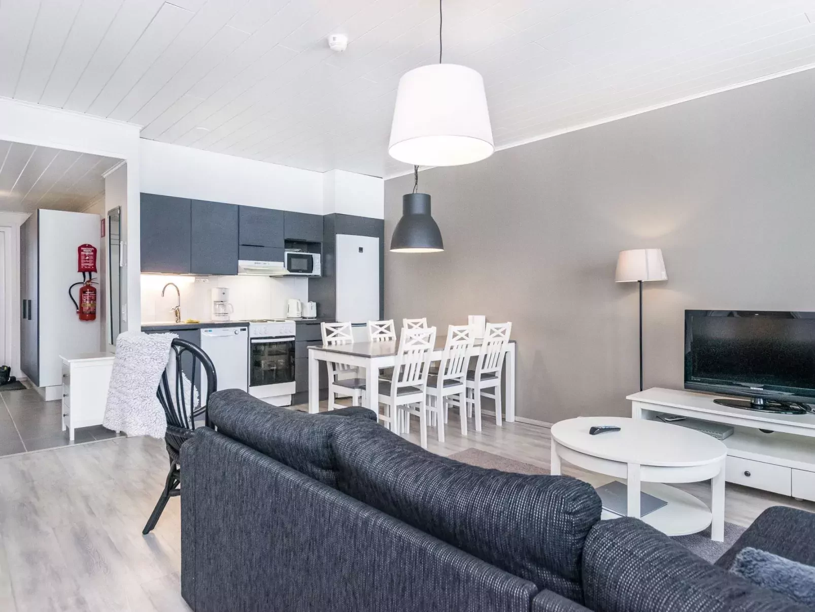 Skivillas paljakka 5. (3mh)-Binnen