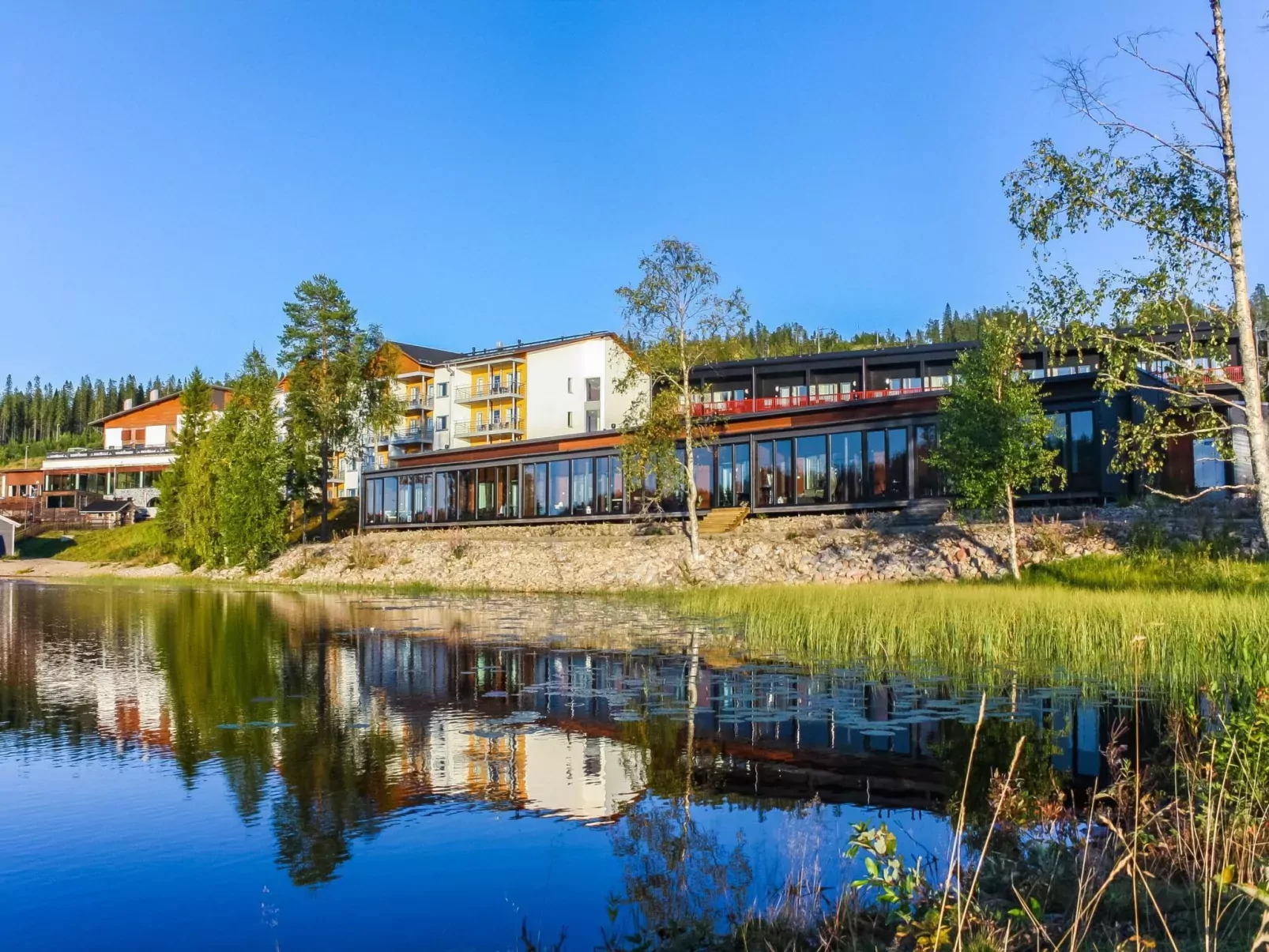 Sun&skivillas 5.-Buiten