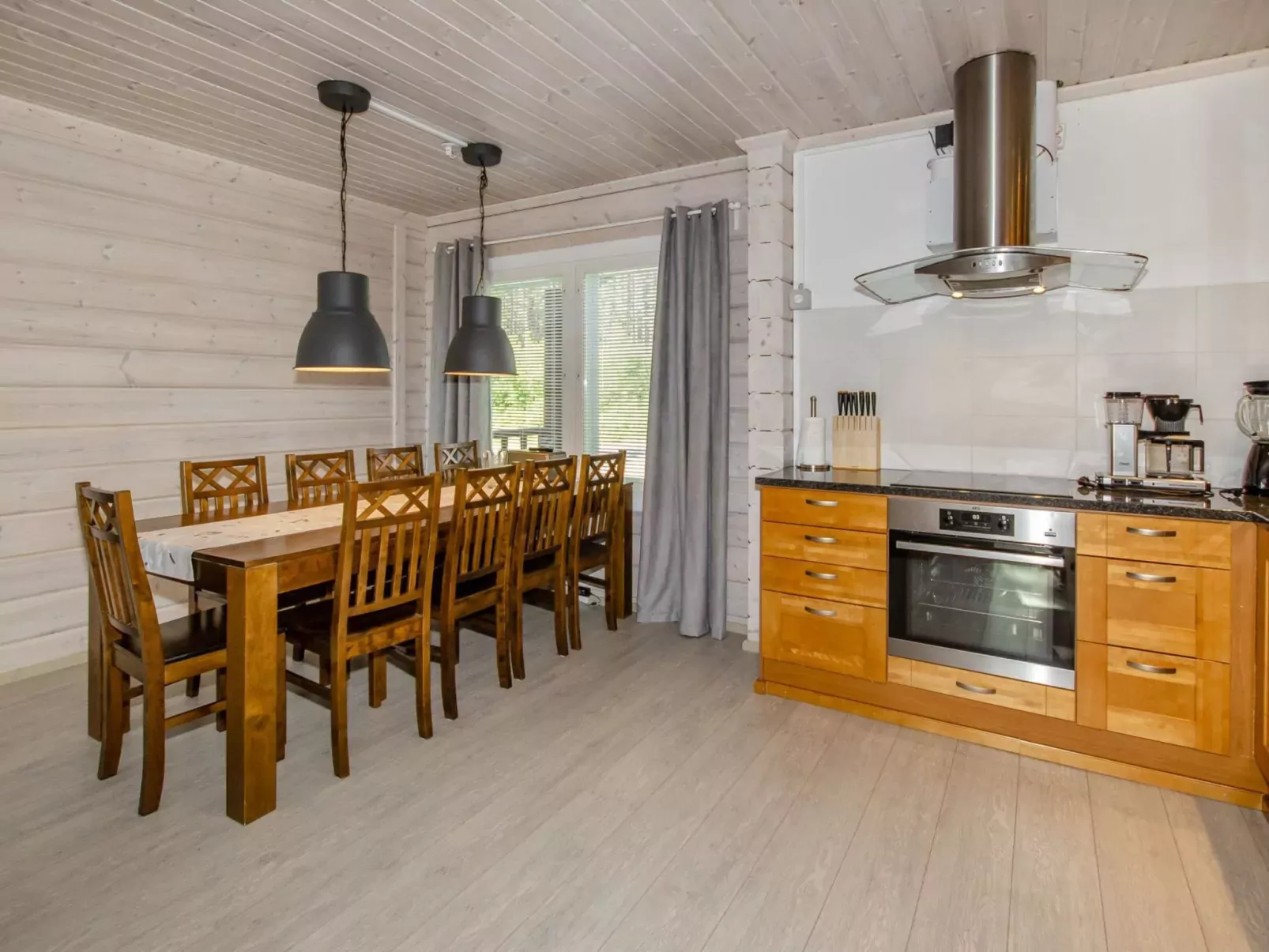 Villa valo-Binnen