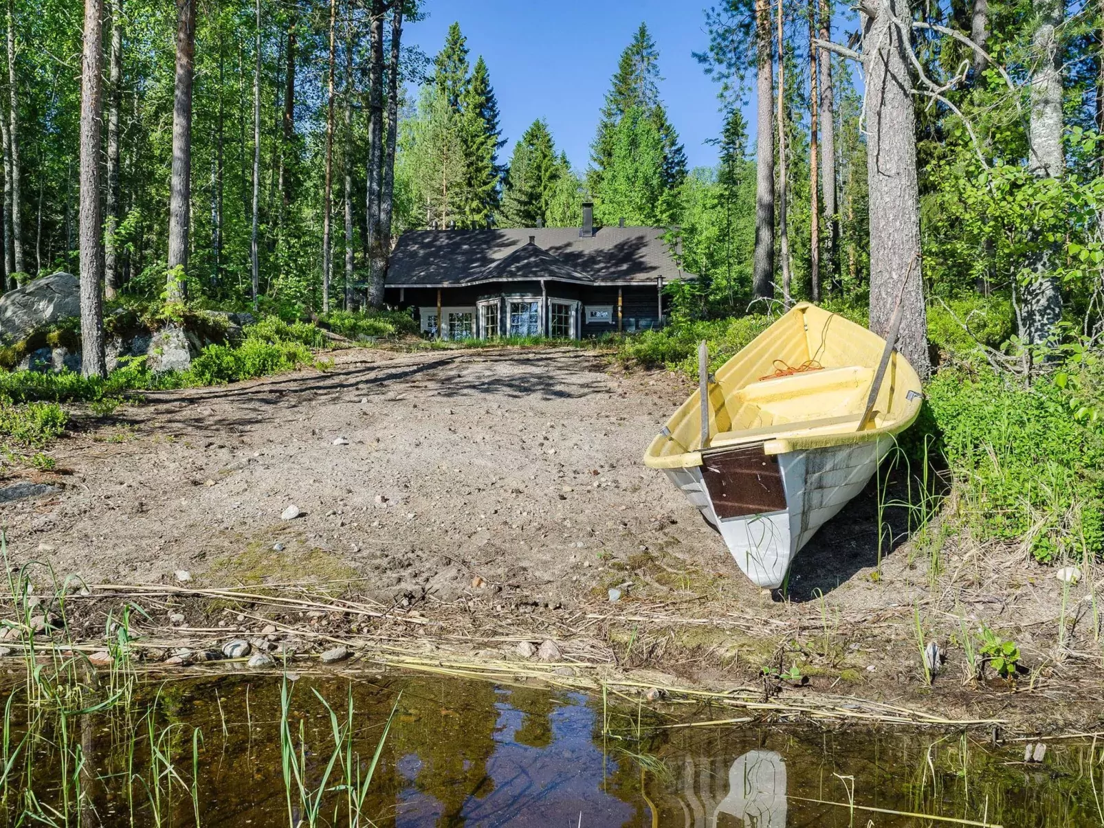 Villa eläntätila-Buiten