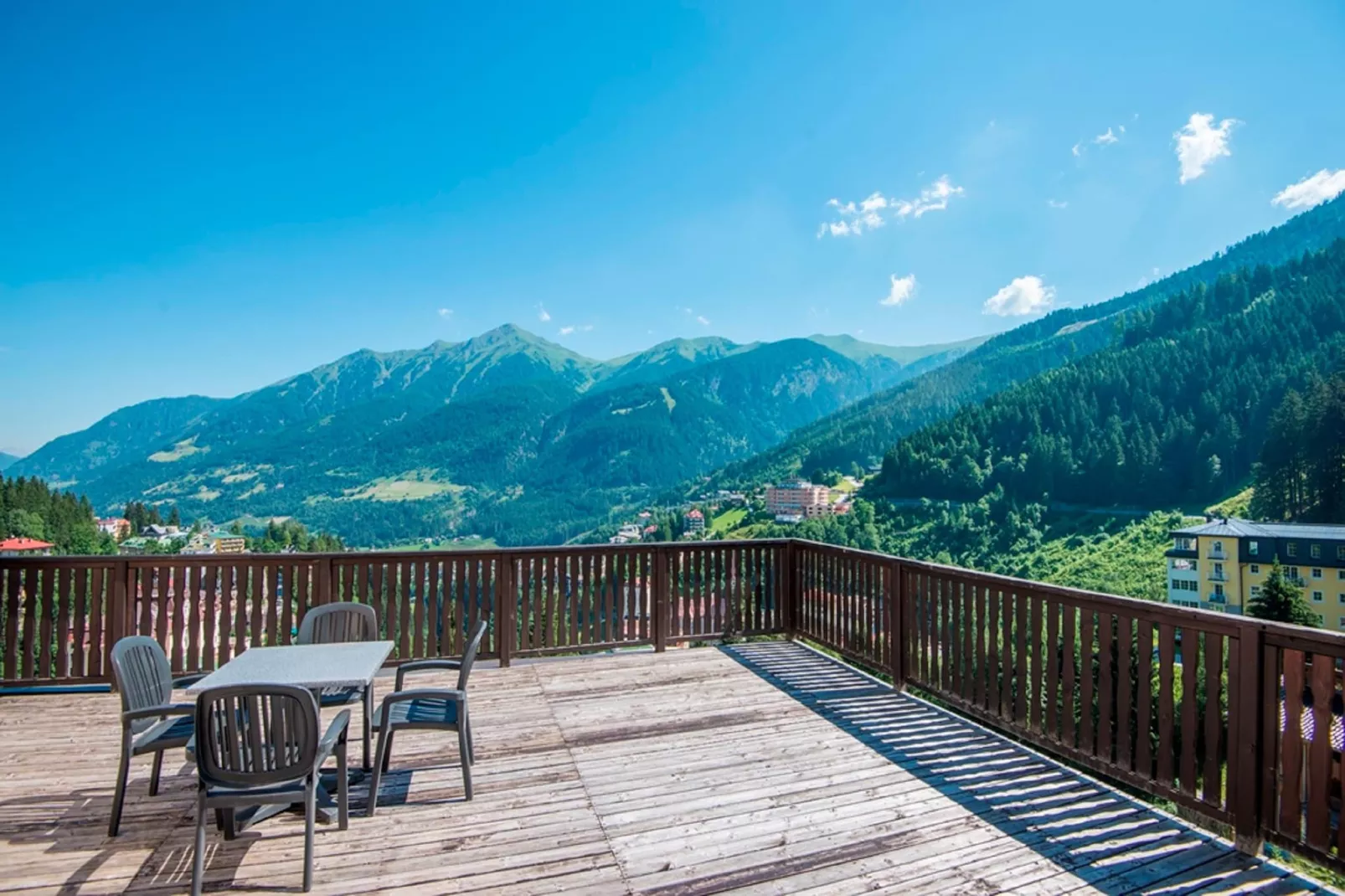 A4P Alpenhof-Terrasbalkon