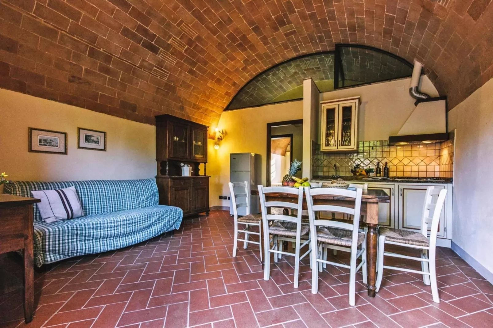 Agri-tourism Tenuta Quarrata, Santo Pietro Belvedere-trilo-Woonkamer