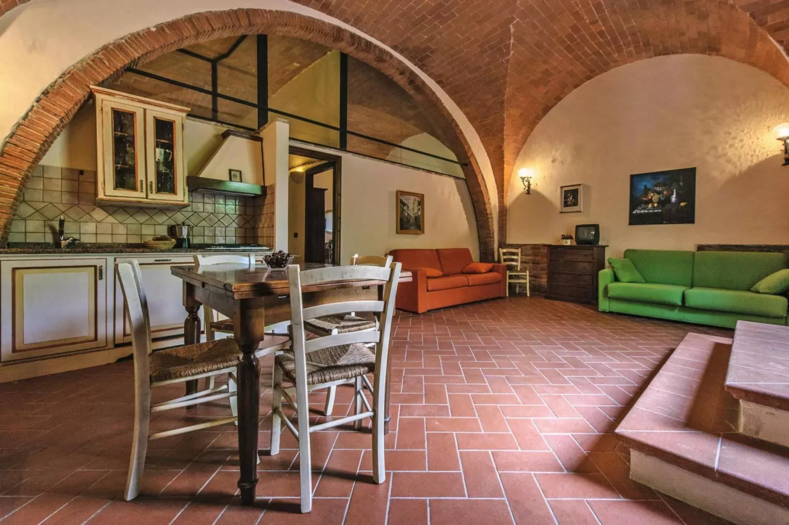 Agri-tourism Tenuta Quarrata, Santo Pietro Belvedere-trilo superior-Eetkamer