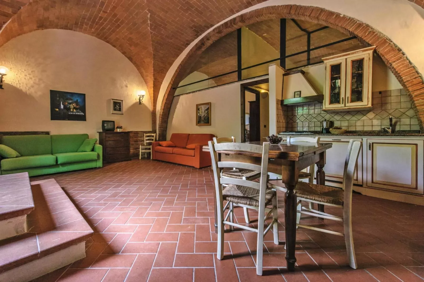 Agri-tourism Tenuta Quarrata, Santo Pietro Belvedere-trilo superior-Eetkamer