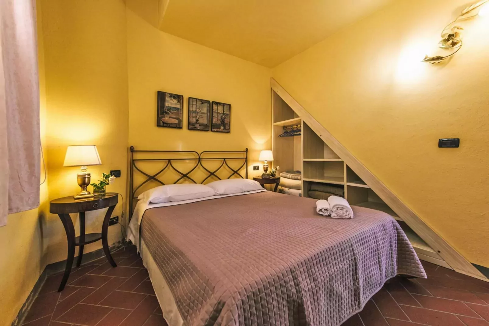 Agri-tourism Tenuta Quarrata, Santo Pietro Belvedere-quadri