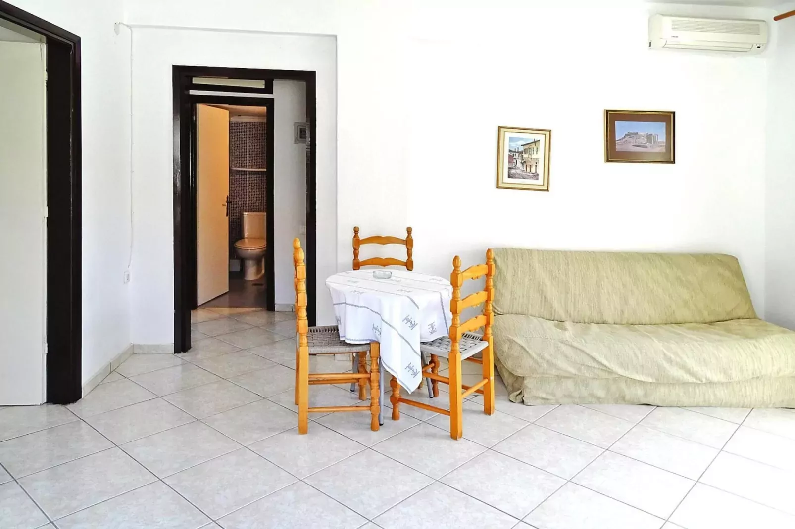 Apartments Ioli, Fourka-2 bedroom-Eetkamer