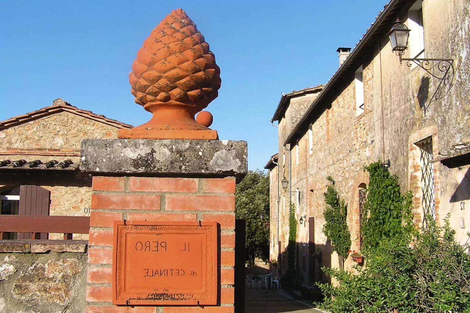 Residence Il Pero di Cetinale Sovicille Typ B 65 qm-Buitenkant zomer