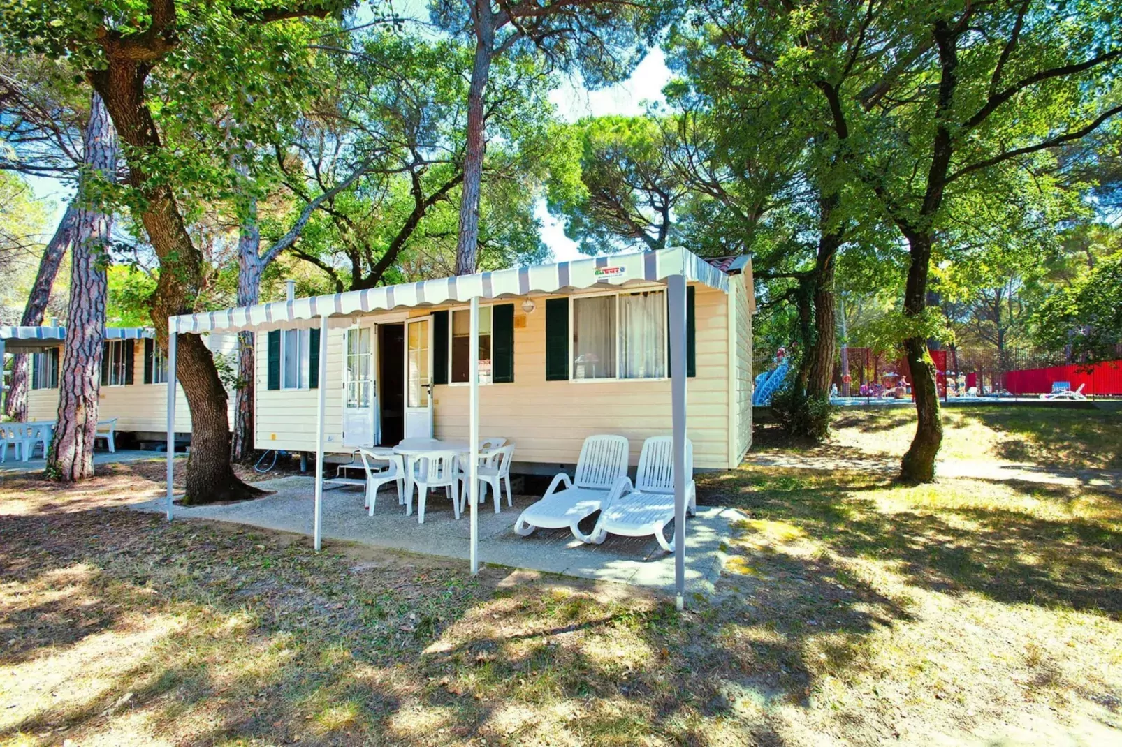 Mobile Homes Belvedere Grado-Green Holiday 5pax-Tuinen zomer