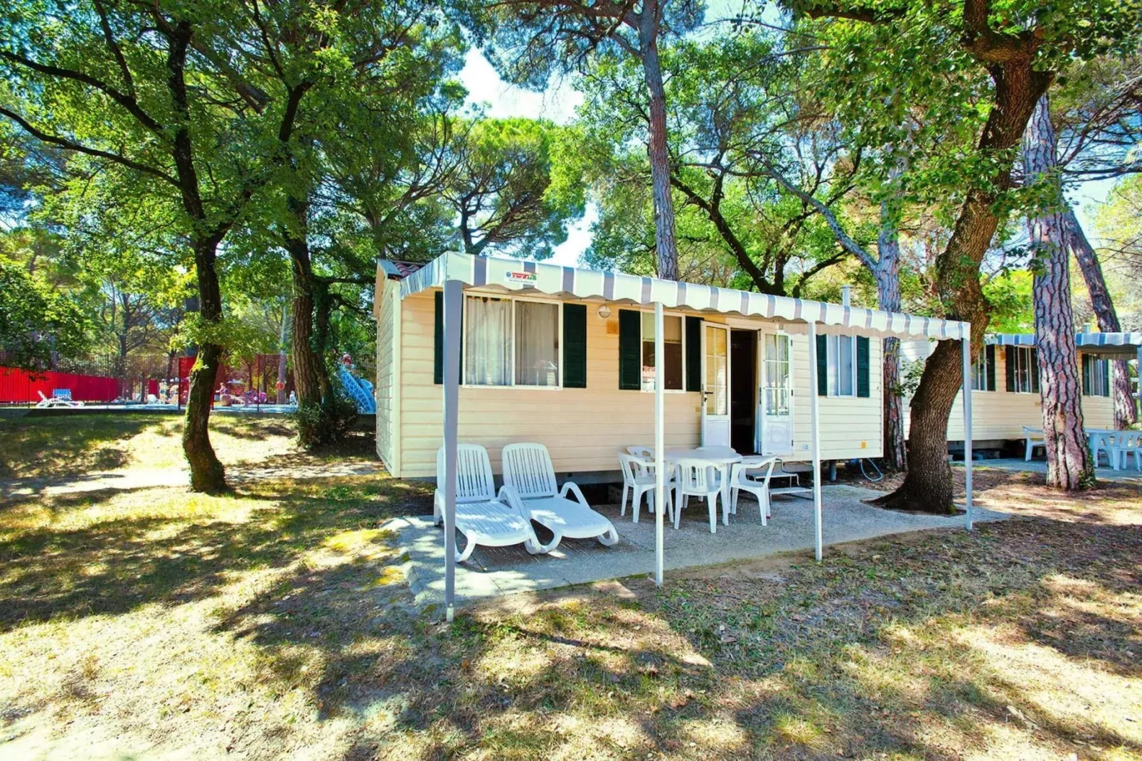 Mobile Homes Belvedere Grado-Green Holiday 5plus1pax-Buitenkant zomer