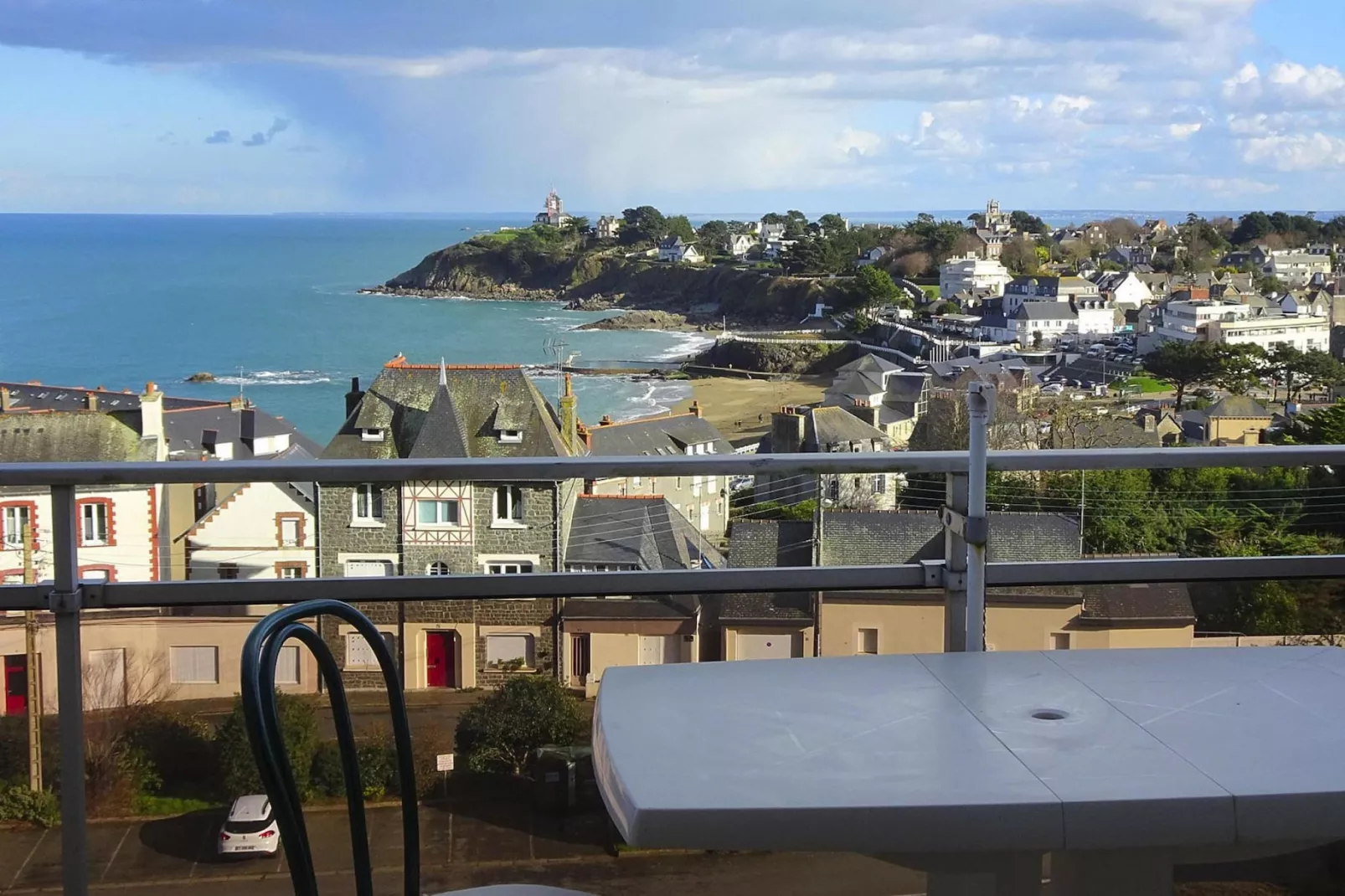 Holiday flat St Quay-Portrieux-Uitzicht zomer