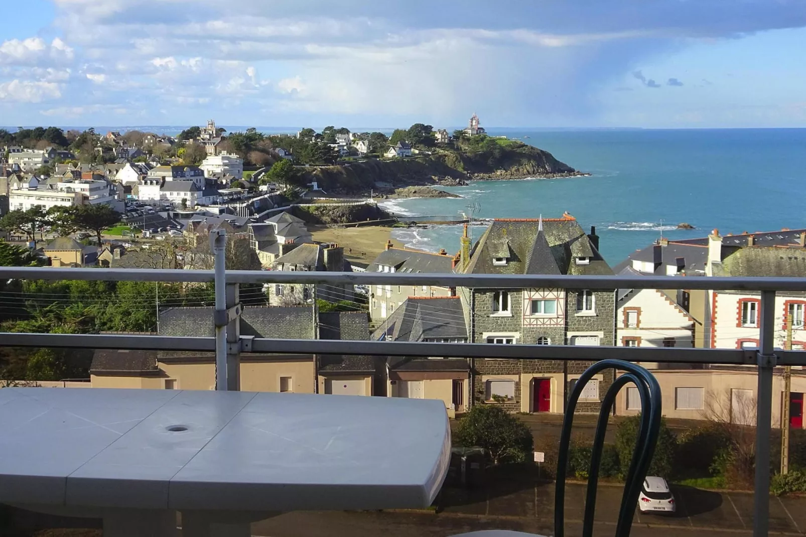 Holiday flat St Quay-Portrieux-Uitzicht zomer